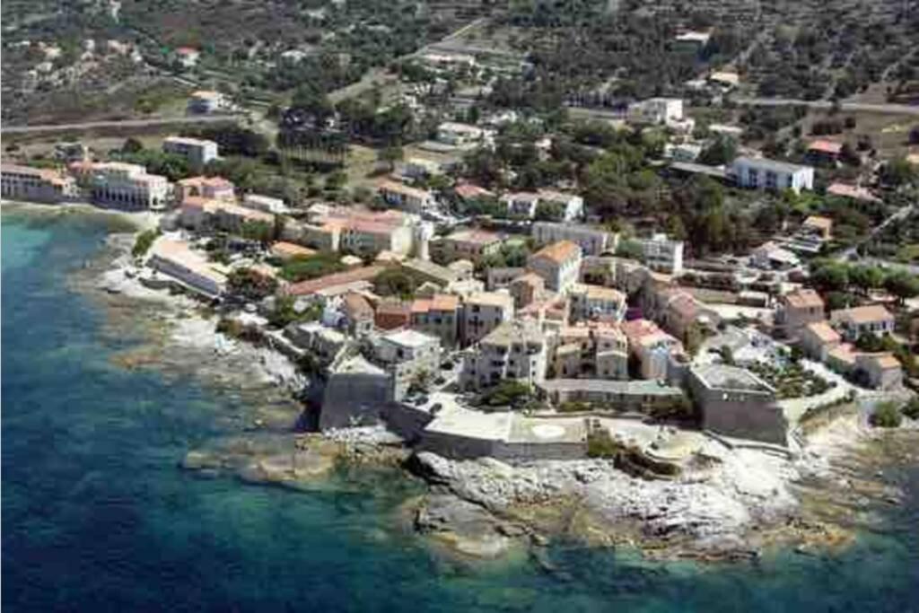 Appartement Equipe De 27m2, A 100m De La Mer, Et 500m Des Commerces *
